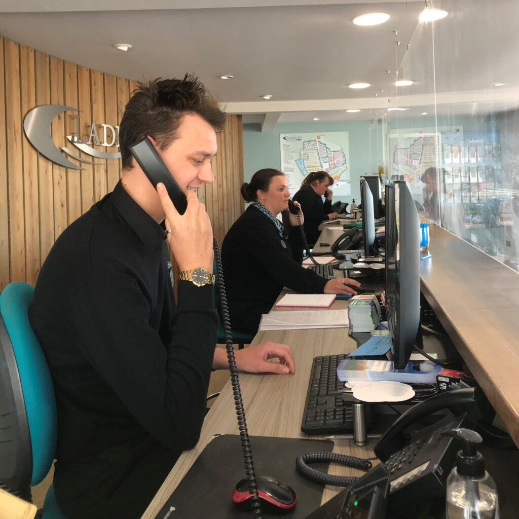 Ladram Bay Team 2-60b0bbb9d727b