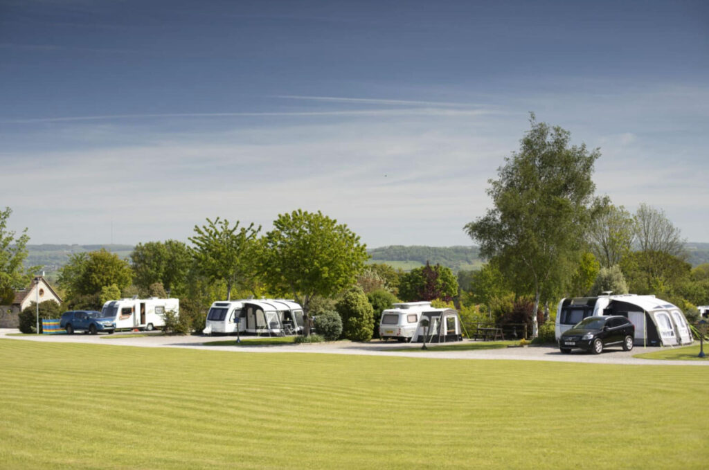 Old-Oaks-20-628cfeee741b2