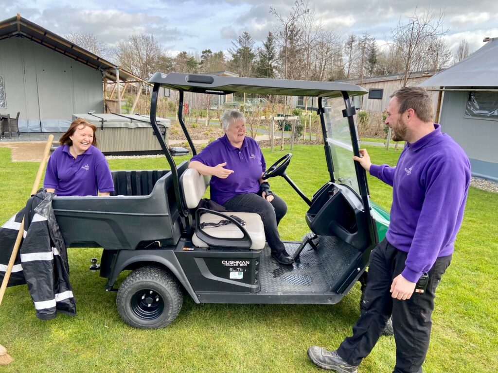 Plassey 3-628ea43a7b01e