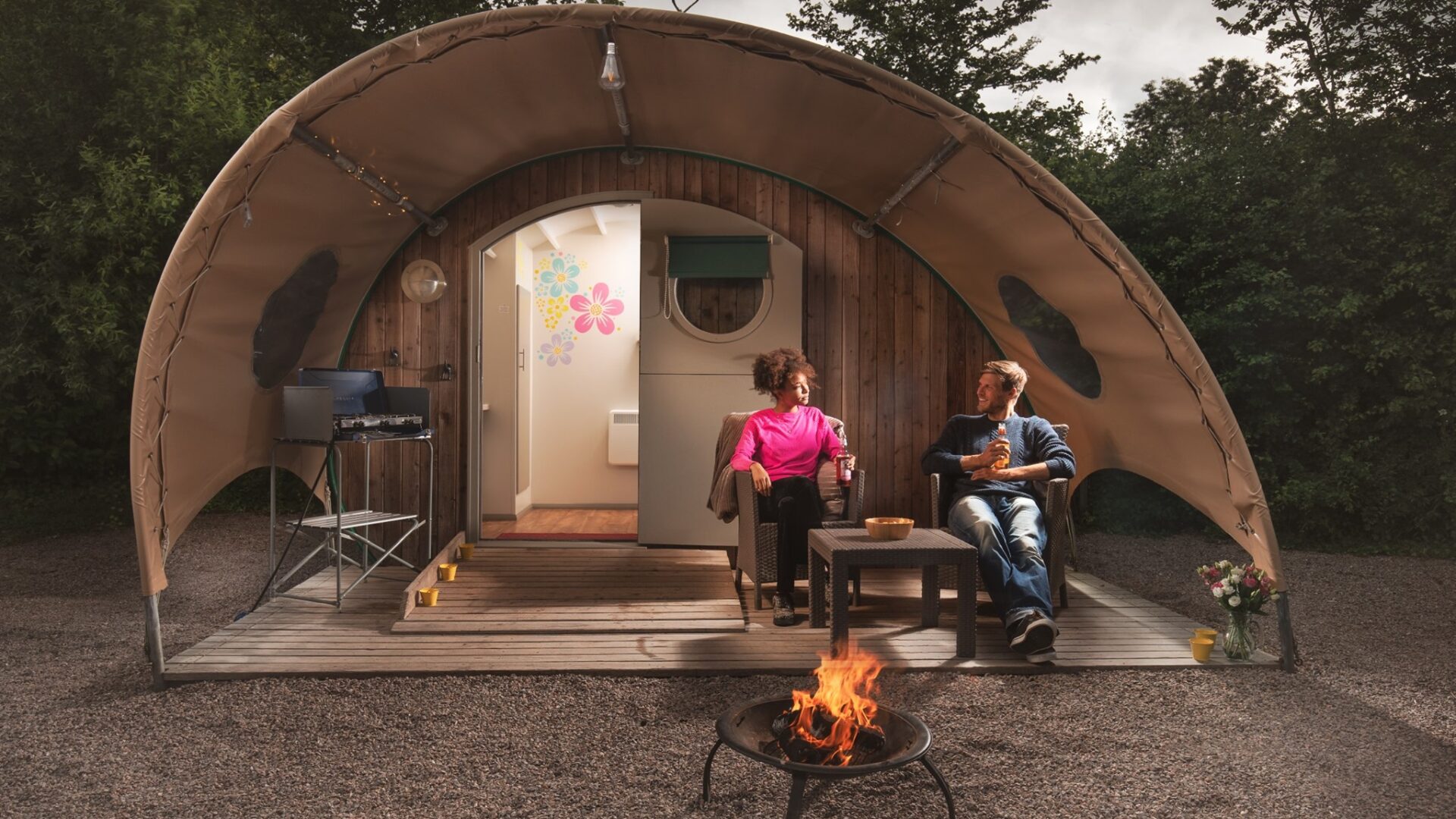 Old Oaks Touring & Glamping Park